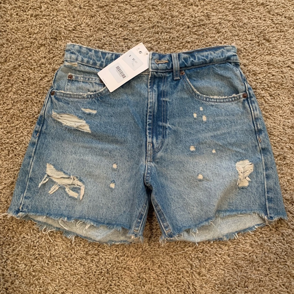 Zara high rise shorts size 2 nwt